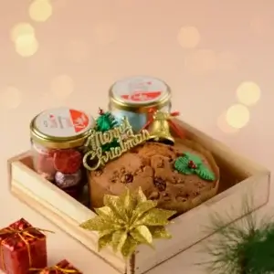 Great Christmas Gift Boxes Combo with Dates & Walnut Cake Dates and walnut cake, Macaroons 100 gms, Chocolate 100 gms, Vanilla muffin, Chocolate muffin